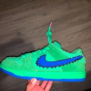 Nik sb dunk low Grateful Dead green